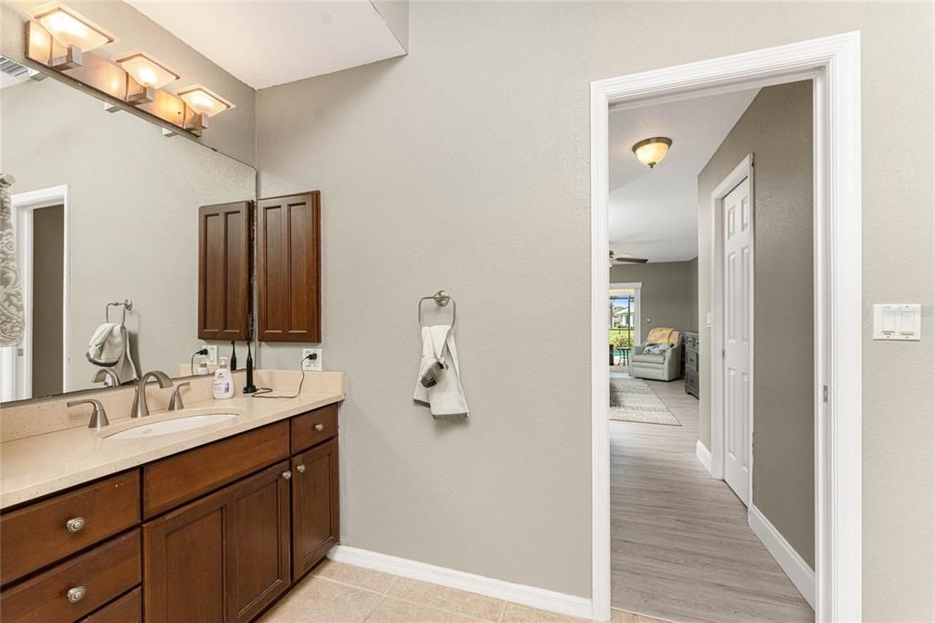 Active With Contract: $459,900 (4 beds, 2 baths, 2564 Square Feet)