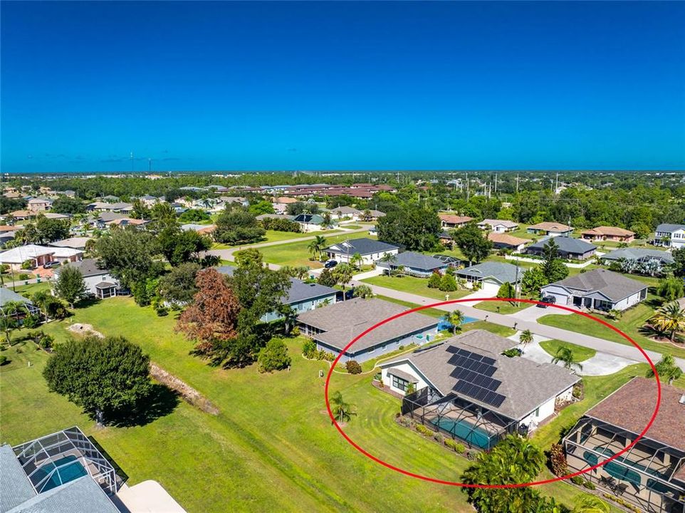 Active With Contract: $459,900 (4 beds, 2 baths, 2564 Square Feet)