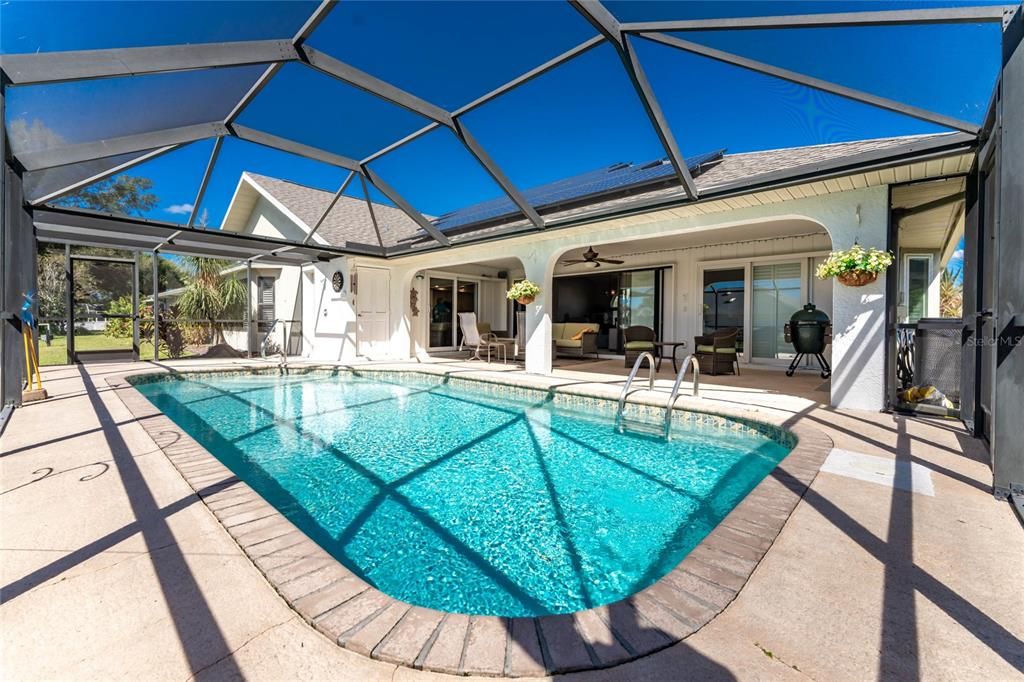 Active With Contract: $459,900 (4 beds, 2 baths, 2564 Square Feet)