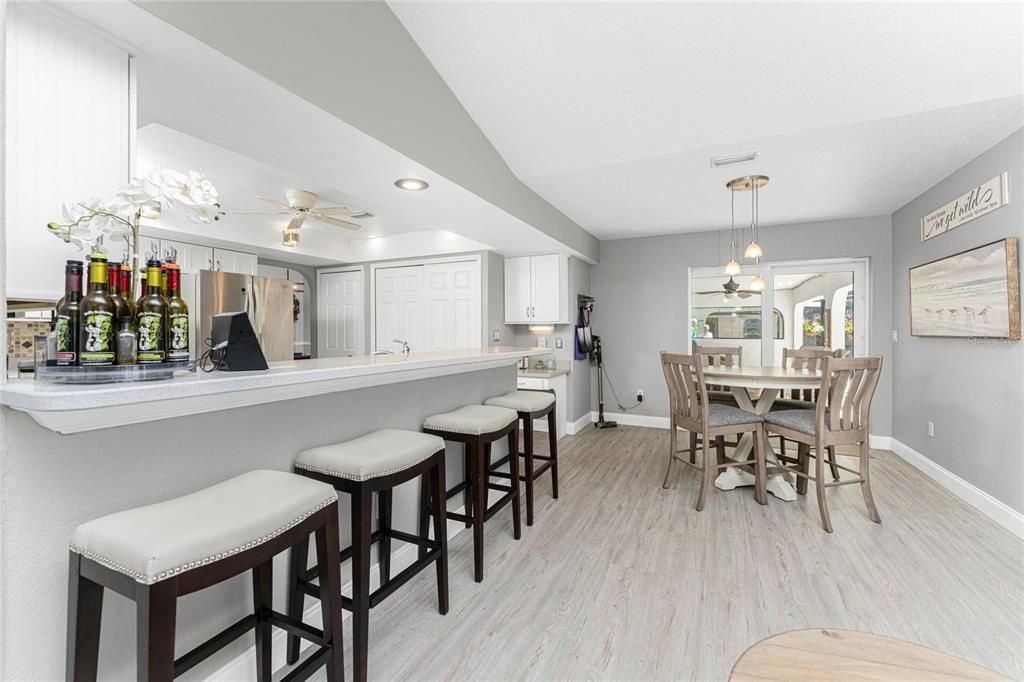 Active With Contract: $459,900 (4 beds, 2 baths, 2564 Square Feet)