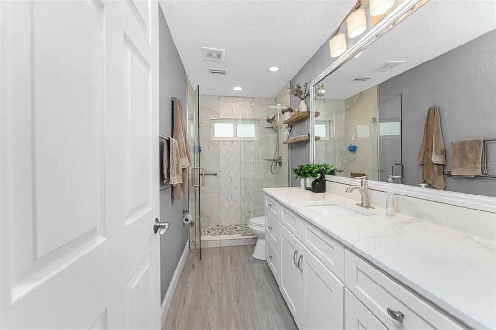 Active With Contract: $459,900 (4 beds, 2 baths, 2564 Square Feet)