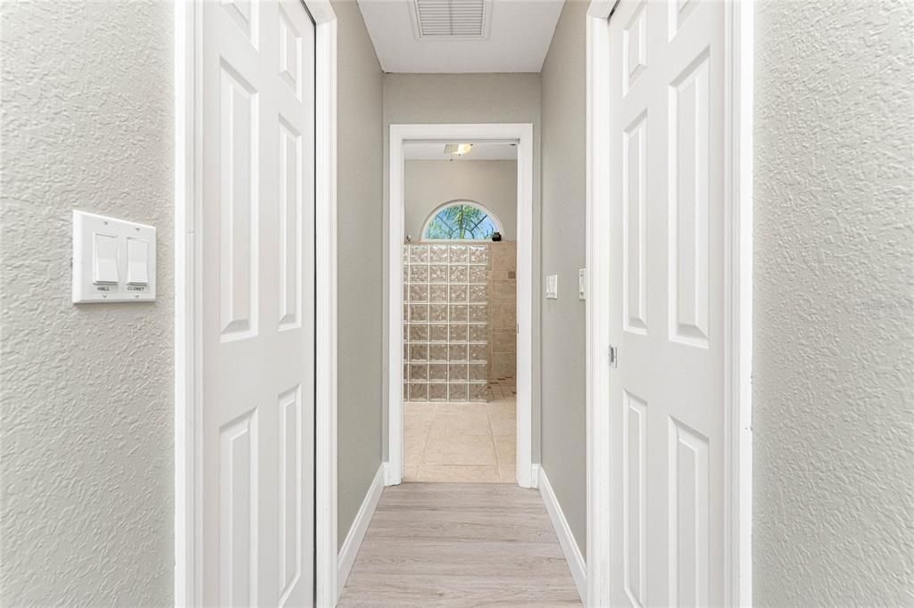 Active With Contract: $459,900 (4 beds, 2 baths, 2564 Square Feet)