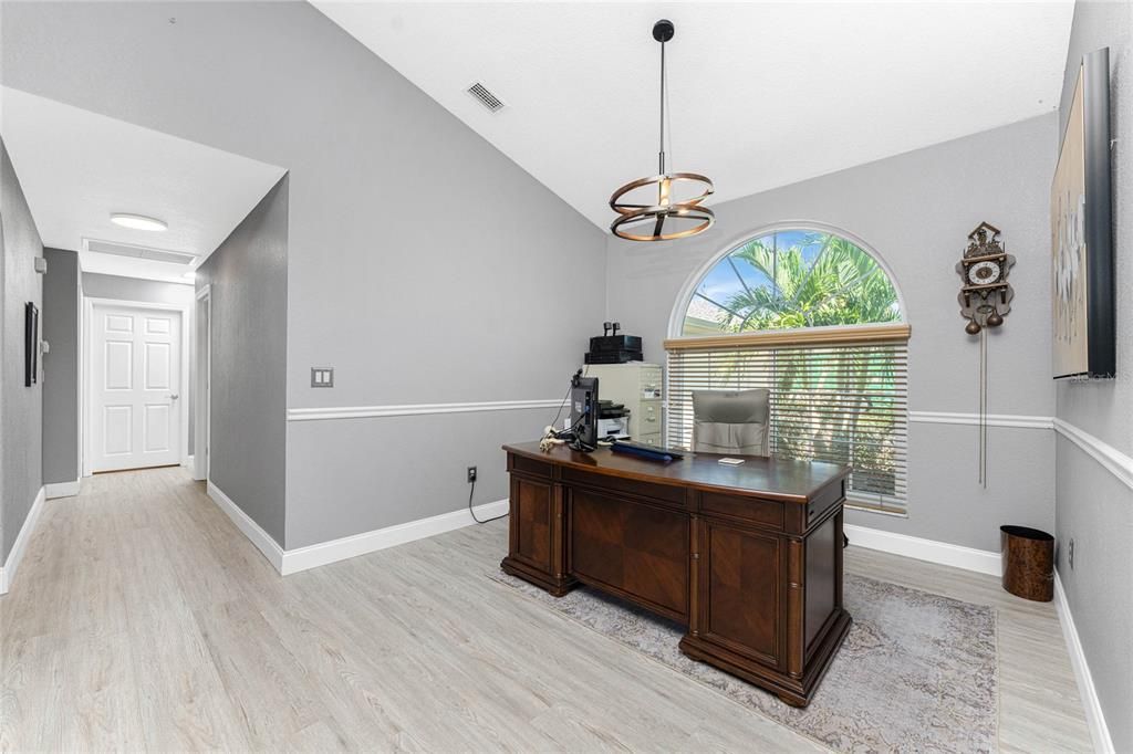 Active With Contract: $459,900 (4 beds, 2 baths, 2564 Square Feet)