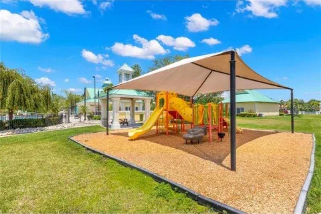 For Sale: $595,000 (4 beds, 3 baths, 2371 Square Feet)