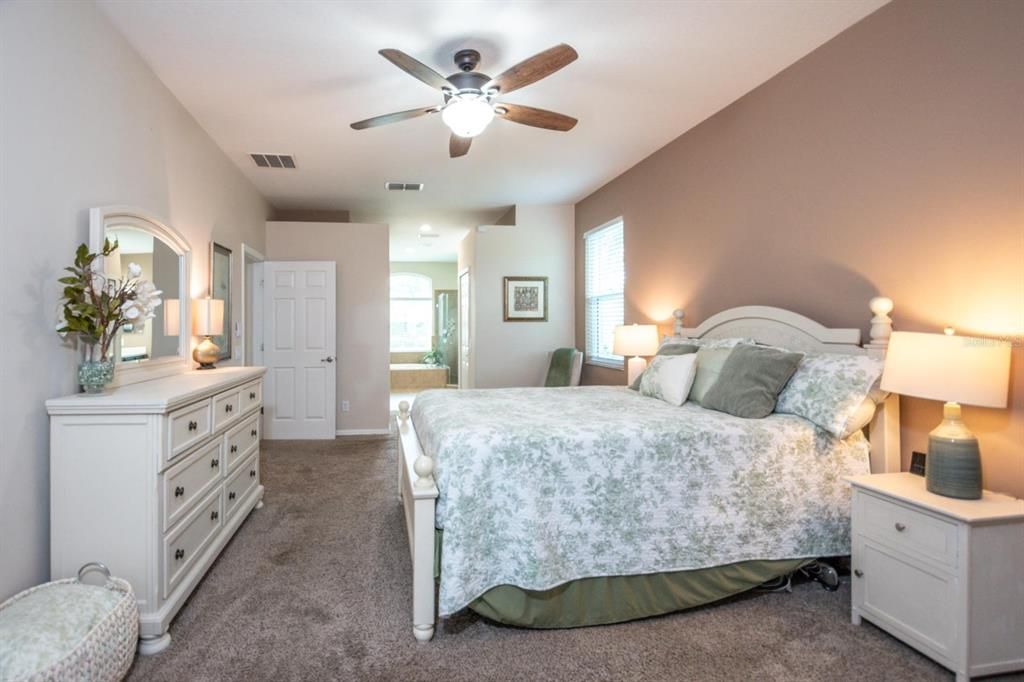 For Sale: $595,000 (4 beds, 3 baths, 2371 Square Feet)