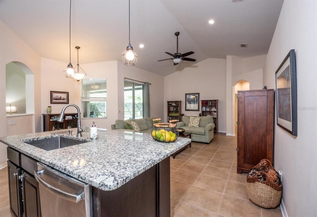 For Sale: $595,000 (4 beds, 3 baths, 2371 Square Feet)