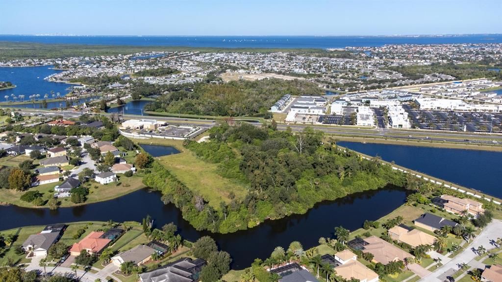 For Sale: $595,000 (4 beds, 3 baths, 2371 Square Feet)