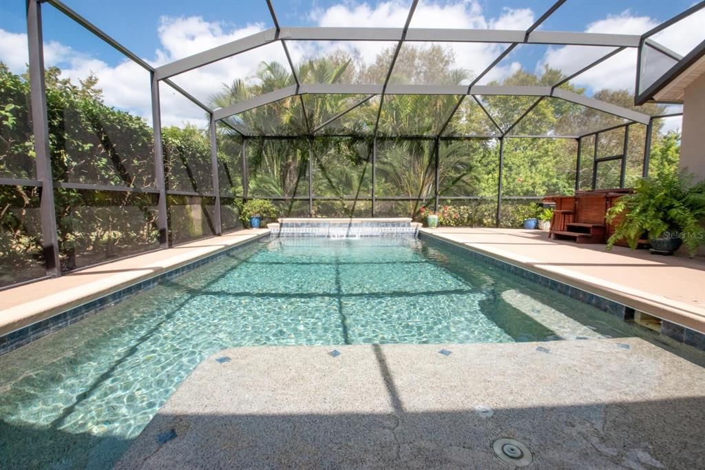 For Sale: $595,000 (4 beds, 3 baths, 2371 Square Feet)