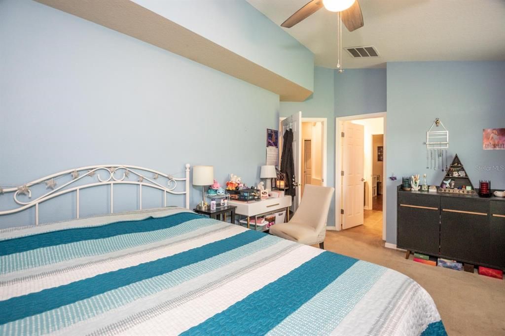 For Sale: $595,000 (4 beds, 3 baths, 2371 Square Feet)