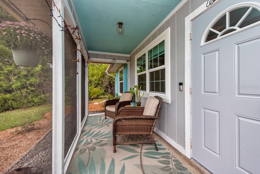 Active With Contract: $300,000 (2 beds, 2 baths, 1342 Square Feet)