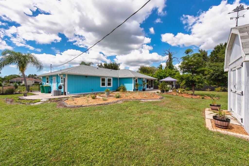 Active With Contract: $300,000 (2 beds, 2 baths, 1342 Square Feet)