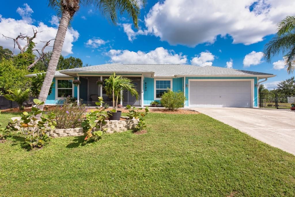 Active With Contract: $300,000 (2 beds, 2 baths, 1342 Square Feet)