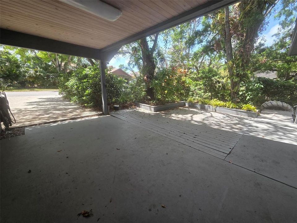 出租: $3,350 (3 贝兹, 2 浴室, 2829 平方英尺)