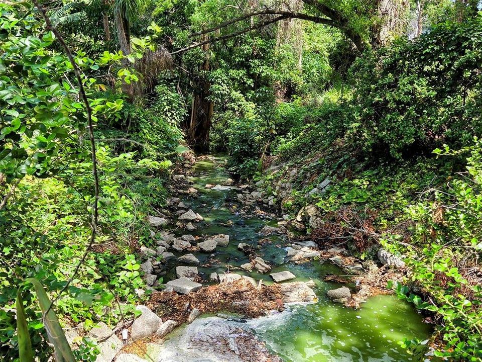 出租: $3,350 (3 贝兹, 2 浴室, 2829 平方英尺)