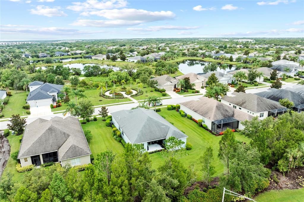 出租: $3,750 (3 贝兹, 2 浴室, 2485 平方英尺)