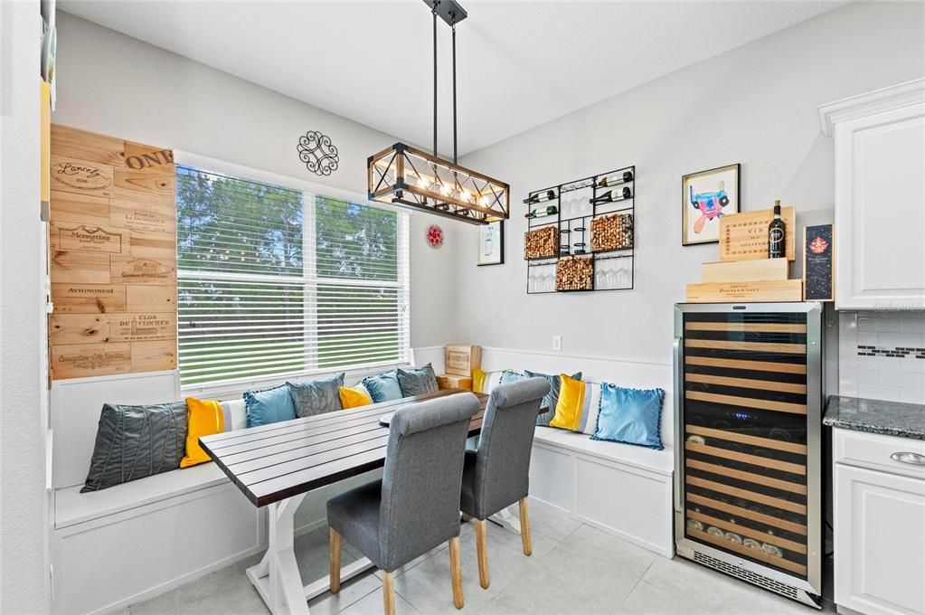 出租: $3,750 (3 贝兹, 2 浴室, 2485 平方英尺)