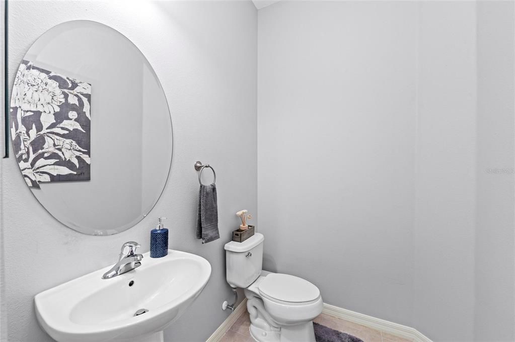 出租: $3,750 (3 贝兹, 2 浴室, 2485 平方英尺)