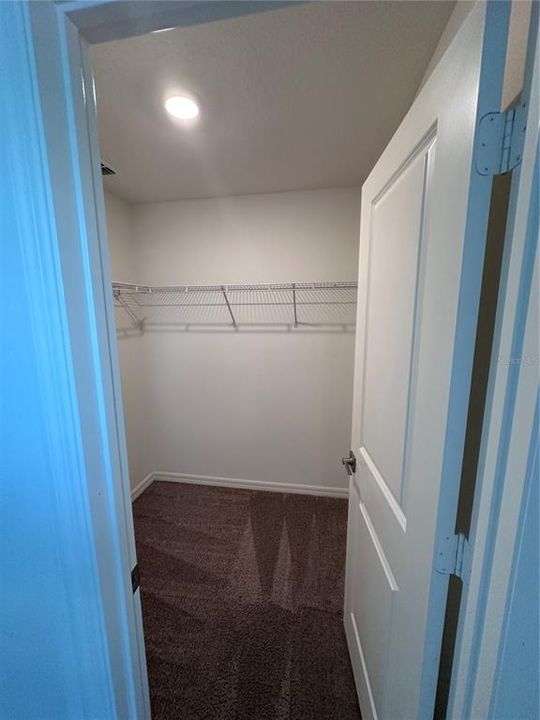 For Rent: $2,050 (3 beds, 2 baths, 1687 Square Feet)