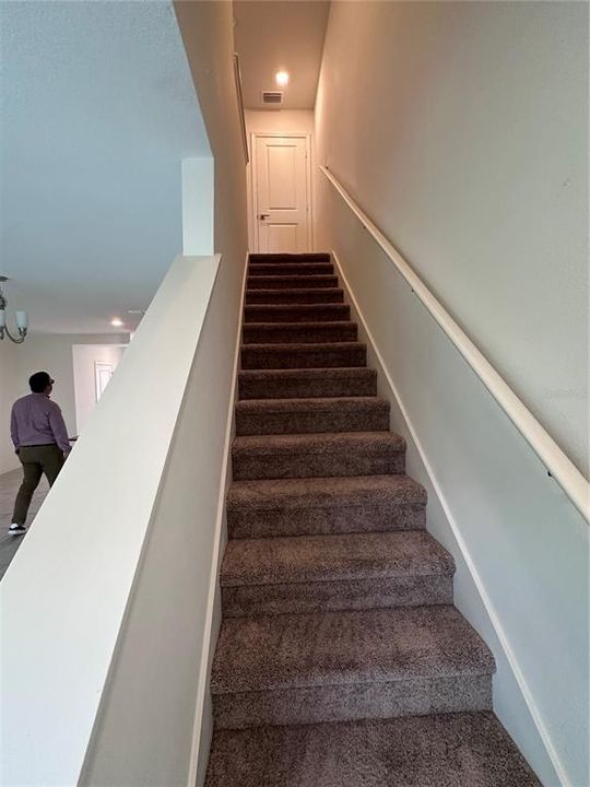 For Rent: $2,050 (3 beds, 2 baths, 1687 Square Feet)