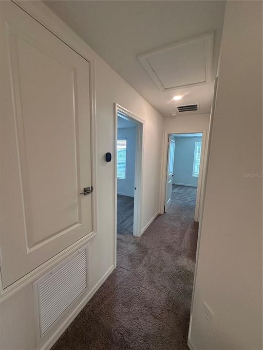 For Rent: $2,050 (3 beds, 2 baths, 1687 Square Feet)