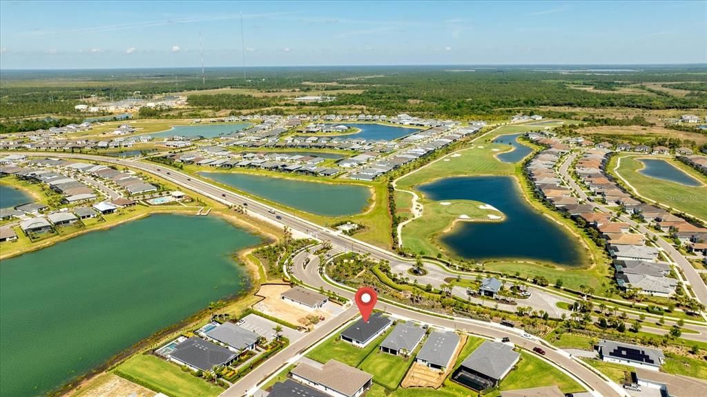 出租: $2,800 (4 贝兹, 3 浴室, 2353 平方英尺)