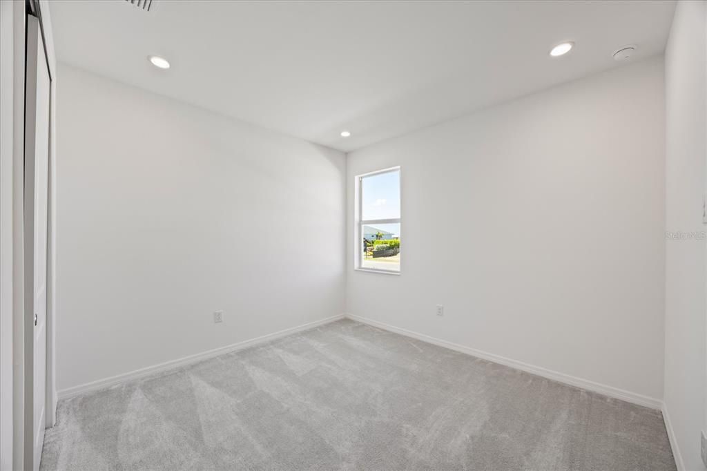 出租: $2,800 (4 贝兹, 3 浴室, 2353 平方英尺)