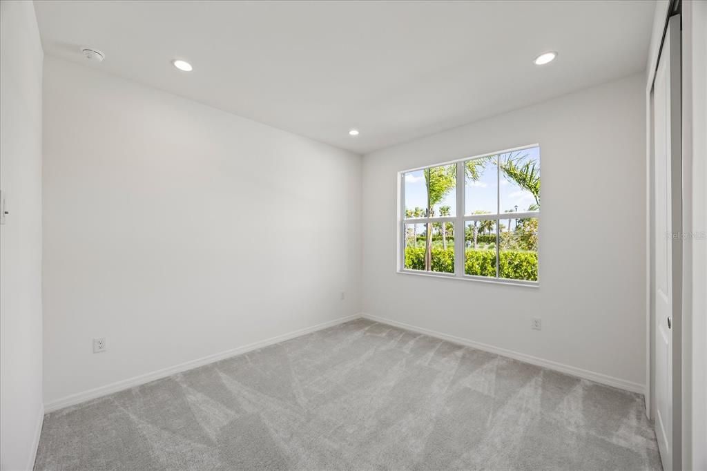 出租: $2,800 (4 贝兹, 3 浴室, 2353 平方英尺)