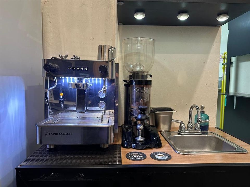 合同活跃: $525,000 (0 贝兹, 0 浴室, 0 平方英尺)