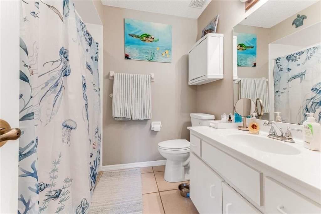 For Sale: $299,000 (3 beds, 2 baths, 1466 Square Feet)