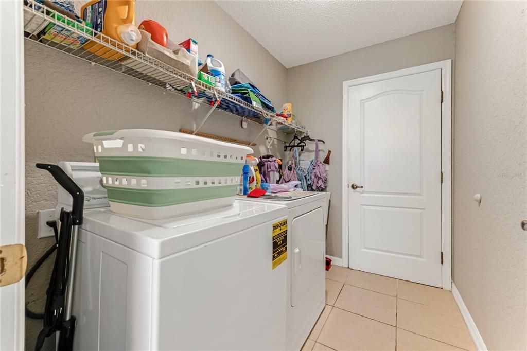 For Sale: $299,000 (3 beds, 2 baths, 1466 Square Feet)