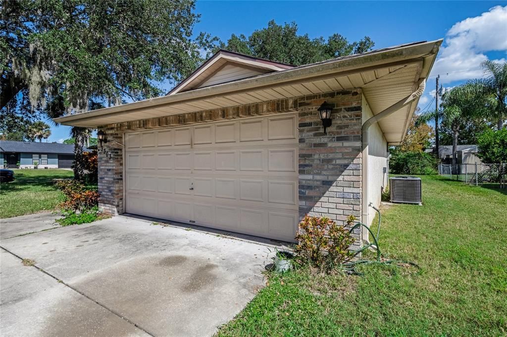 For Sale: $299,000 (3 beds, 2 baths, 1466 Square Feet)