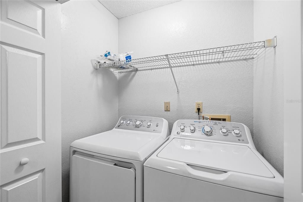 待售: $189,000 (1 贝兹, 1 浴室, 742 平方英尺)