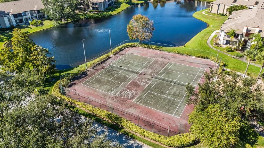 待售: $189,000 (1 贝兹, 1 浴室, 742 平方英尺)