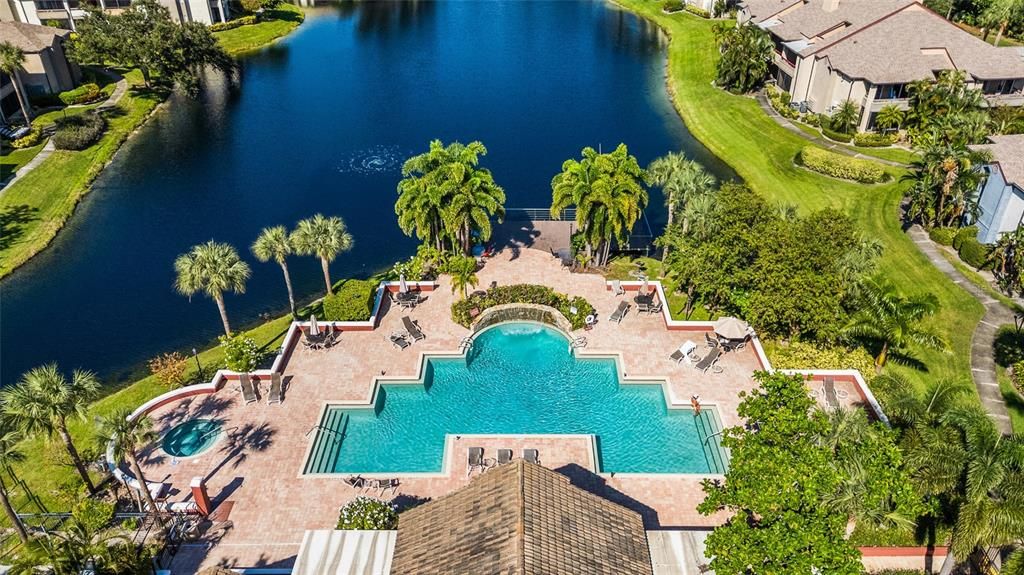 待售: $189,000 (1 贝兹, 1 浴室, 742 平方英尺)