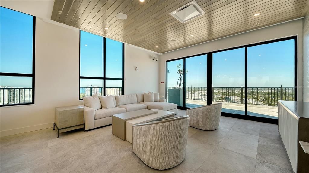 For Sale: $1,668,000 (2 beds, 2 baths, 1562 Square Feet)