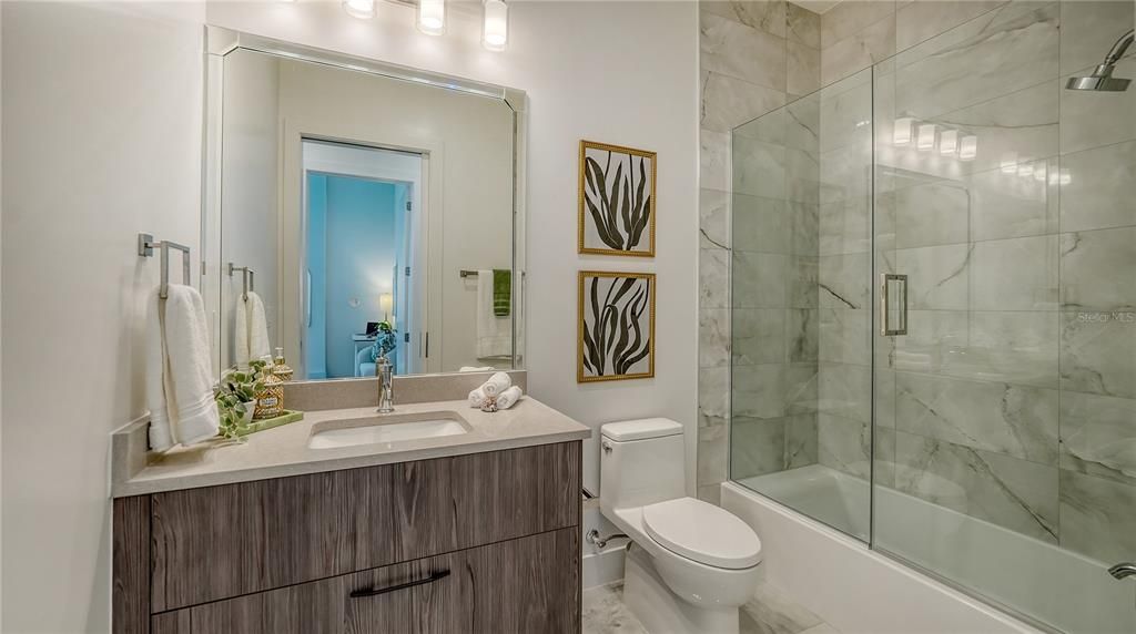 For Sale: $1,668,000 (2 beds, 2 baths, 1562 Square Feet)