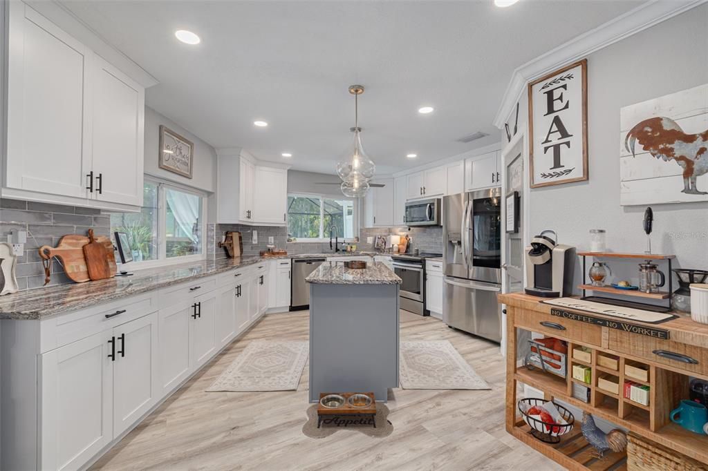 待售: $899,000 (5 贝兹, 3 浴室, 3201 平方英尺)