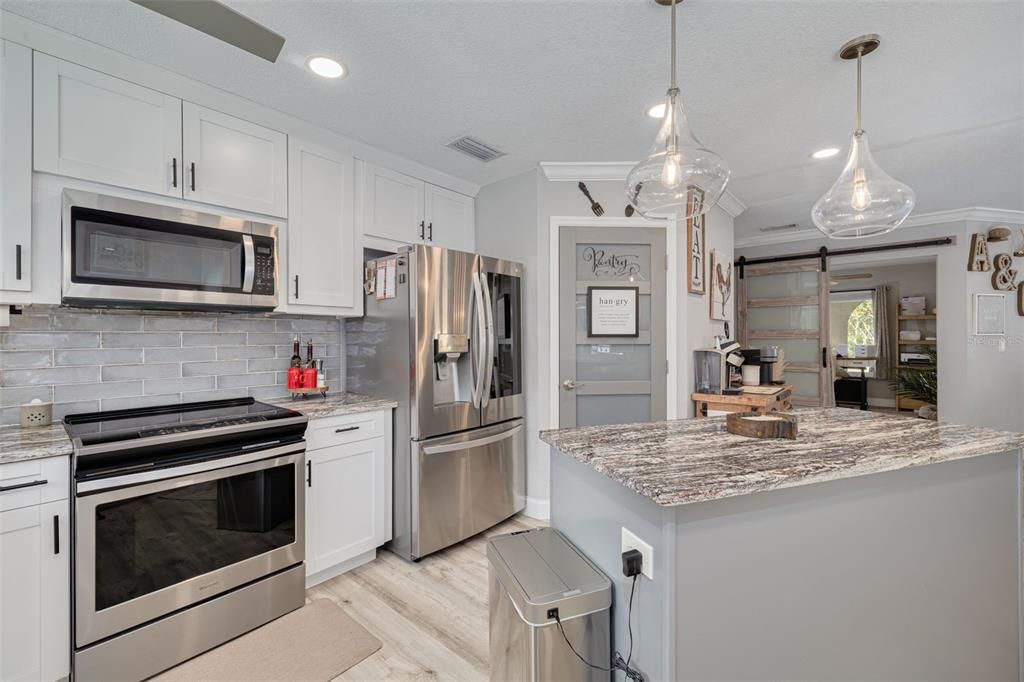 待售: $899,000 (5 贝兹, 3 浴室, 3201 平方英尺)