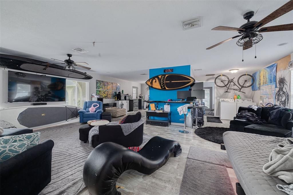 待售: $899,000 (5 贝兹, 3 浴室, 3201 平方英尺)