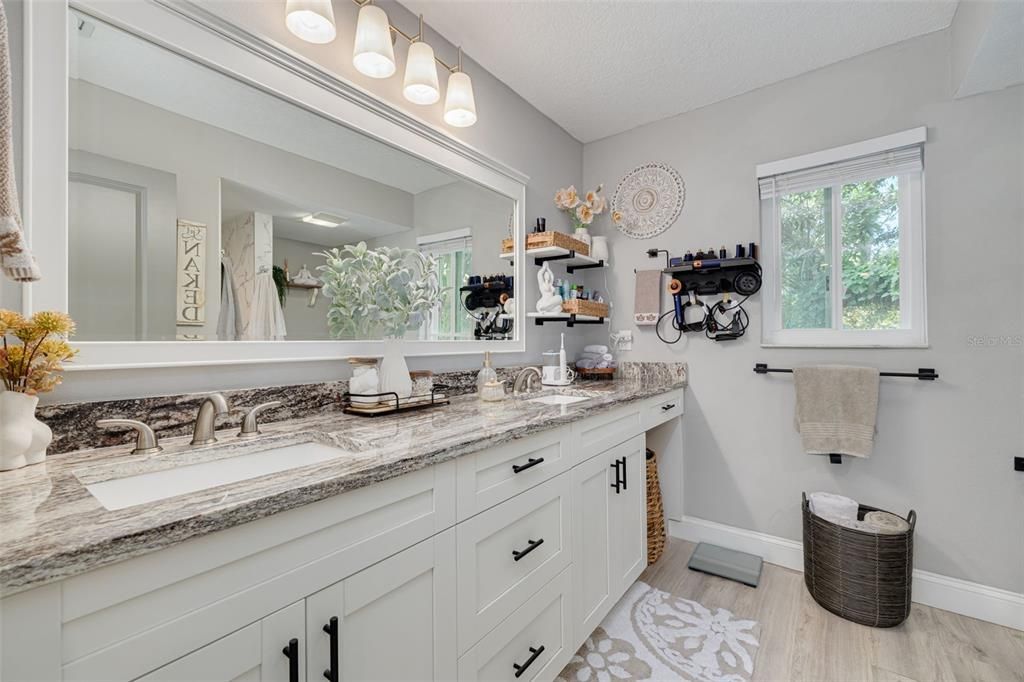 待售: $899,000 (5 贝兹, 3 浴室, 3201 平方英尺)