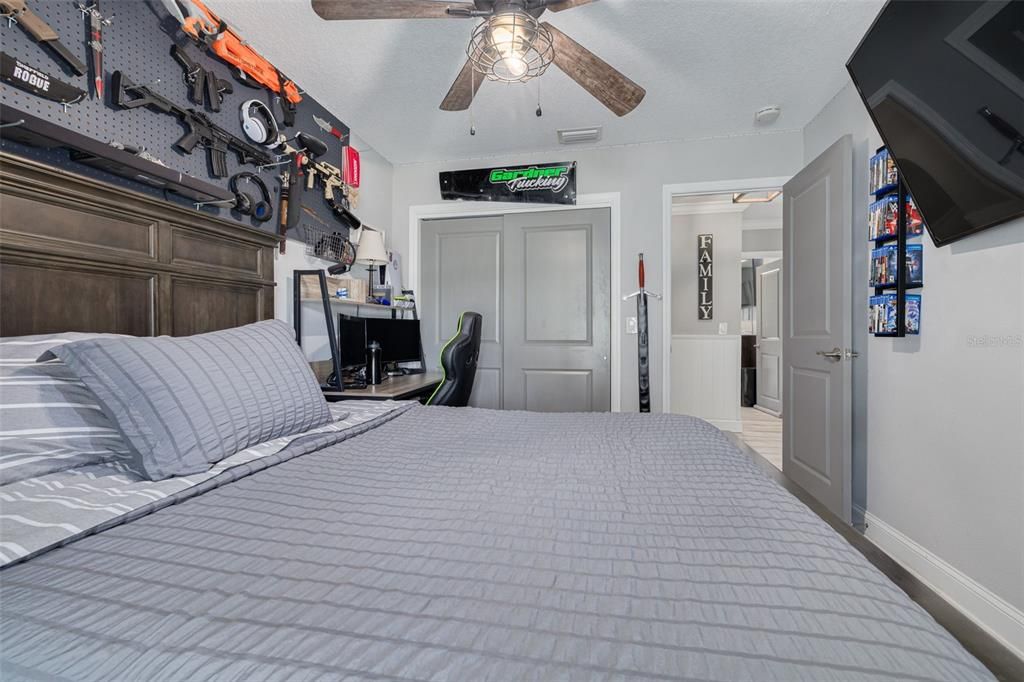 待售: $899,000 (5 贝兹, 3 浴室, 3201 平方英尺)