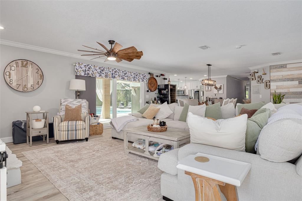 待售: $899,000 (5 贝兹, 3 浴室, 3201 平方英尺)