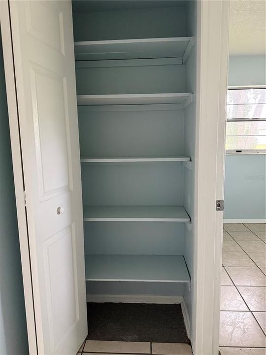 出租: $2,100 (3 贝兹, 2 浴室, 1404 平方英尺)