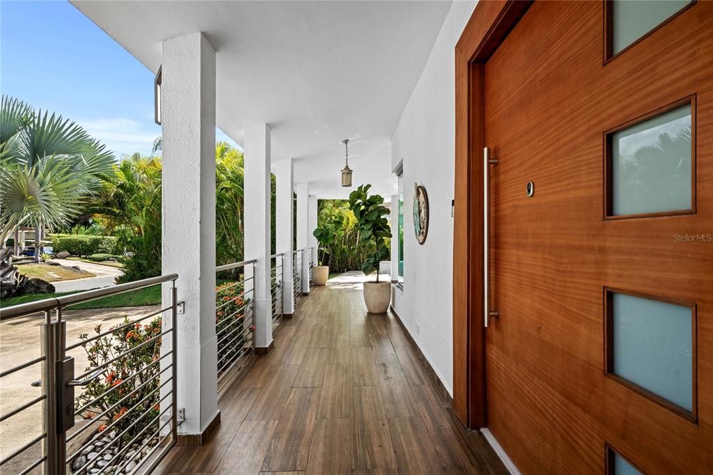 For Sale: $2,300,000 (4 beds, 3 baths, 3800 Square Feet)