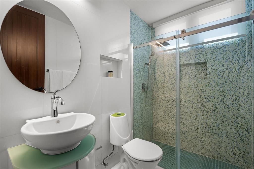 For Sale: $2,300,000 (4 beds, 3 baths, 3800 Square Feet)