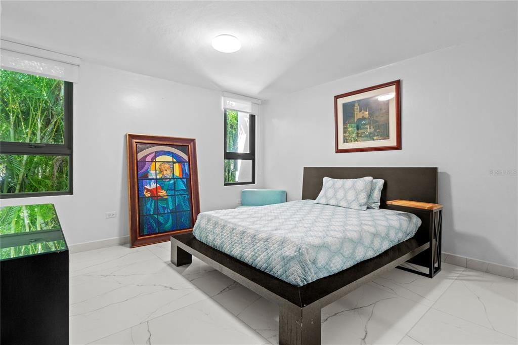 For Sale: $2,300,000 (4 beds, 3 baths, 3800 Square Feet)