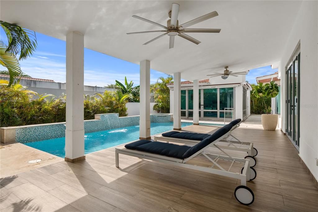 For Sale: $2,300,000 (4 beds, 3 baths, 3800 Square Feet)