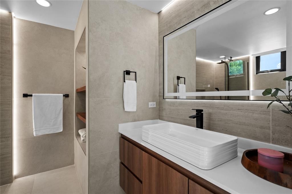 For Sale: $2,300,000 (4 beds, 3 baths, 3800 Square Feet)