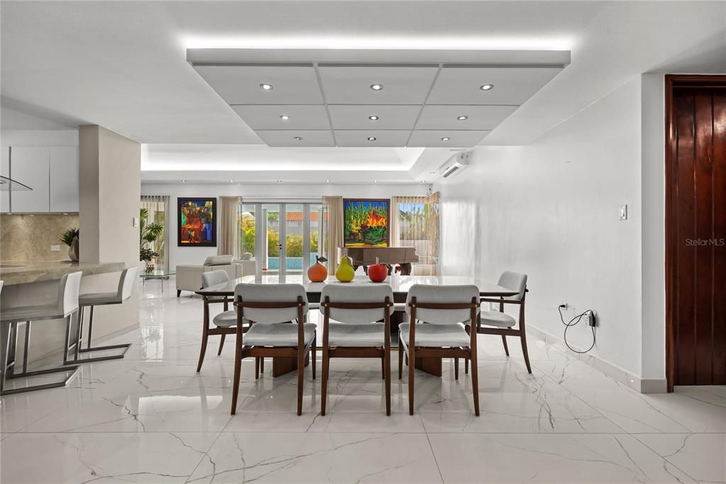 For Sale: $2,300,000 (4 beds, 3 baths, 3800 Square Feet)