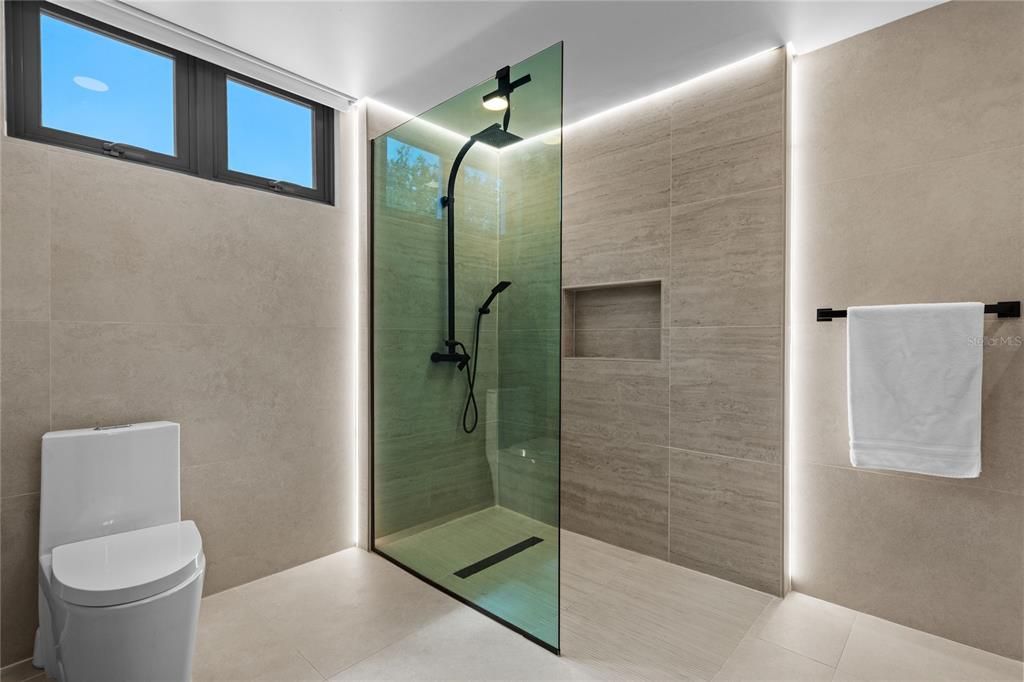 For Sale: $2,300,000 (4 beds, 3 baths, 3800 Square Feet)